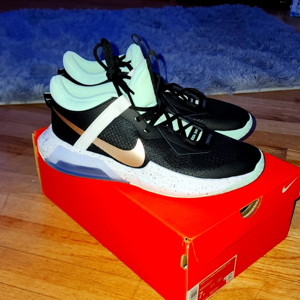 Nike Air Zoom Crossover size 8